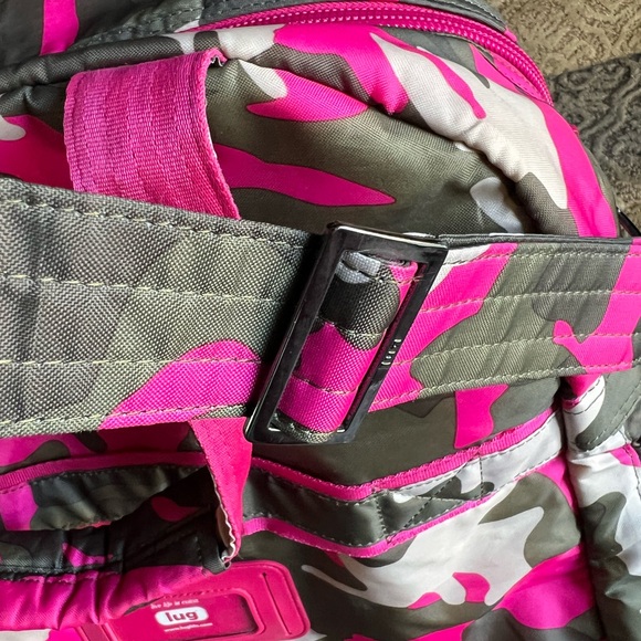 LUG Boxer Pink Gray Camo Travel Tote Luggage Bag Shoe Compartment Overnight - Picture 10 of 15
